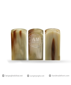 Con Dấu Bằng Sừng Bò